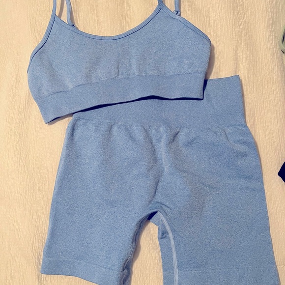 Amazon set Medium - Picture 1 of 1